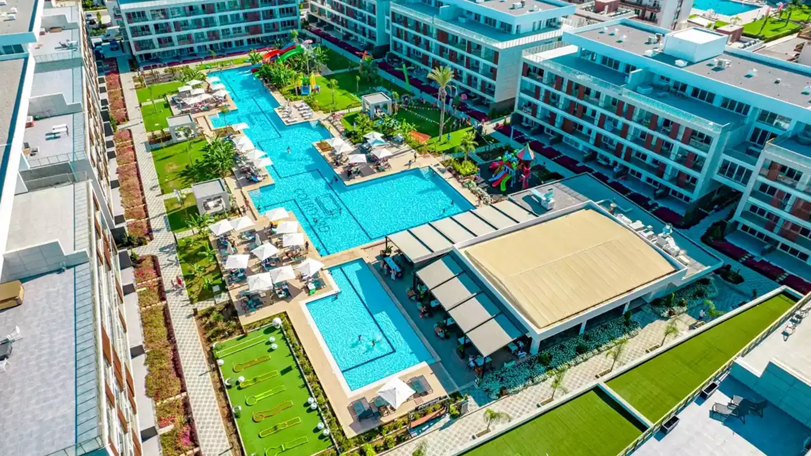 Courtyard Long Beach