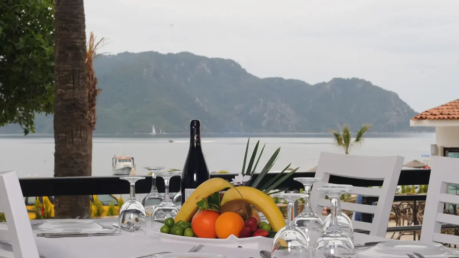 Caprice Beach Hotel